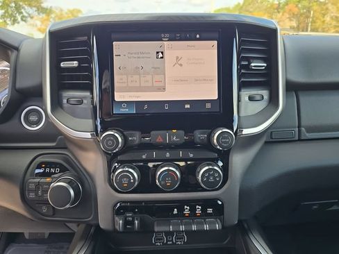New 2026 RAM 1500 Big Horn AWD/4WD image 17