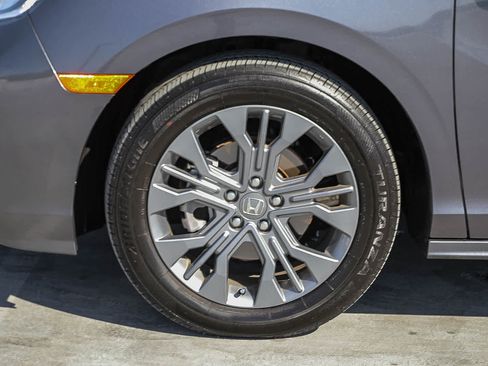 Used 2025 Honda Odyssey Touring image 10