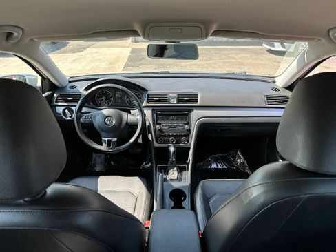 Used 2015 Volkswagen Passat 1.8T Wolfsburg Edition FWD image 21