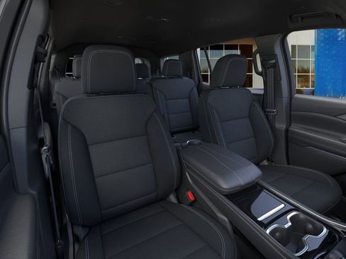 New 2026 Chevrolet Traverse LT image 18