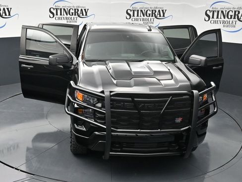 Used 2025 Chevrolet Silverado 1500 Custom Trail Boss w/ Midnight Edition AWD/4WD image 28