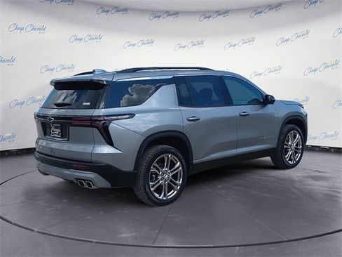 New 2025 Chevrolet Traverse LT w/ Enhanced Driving Package image 5
