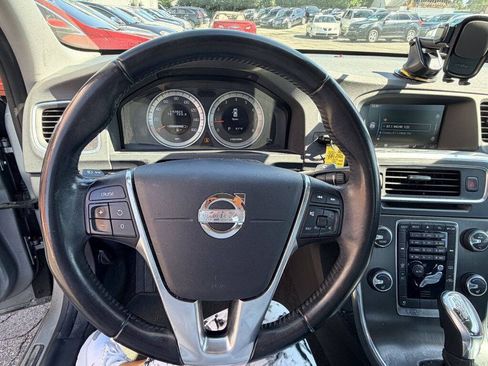 Used 2013 Volvo S60 T5 AWD/4WD image 10
