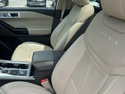 Used 2020 Ford Explorer Platinum AWD/4WD image 15