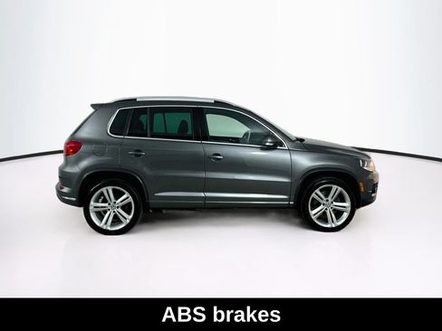 Used 2016 Volkswagen Tiguan R-Line AWD/4WD image 8