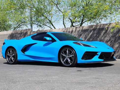 Used 2022 Chevrolet Corvette Stingray Preferred Cpe w/ Z51 Performance Package image 3