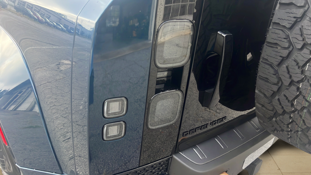 New 2026 Land Rover Defender 110 AWD/4WD image 12