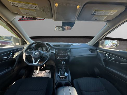 Used 2019 Nissan Rogue SV image 28