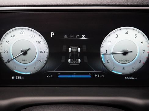 Used 2023 Hyundai Santa Cruz SEL Premium w/ Launch Package image 11