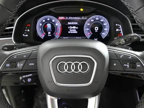 Used 2025 Audi Q7 3.0T Premium Plus AWD/4WD image 17