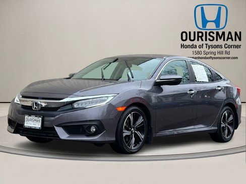 Used 2017 Honda Civic Touring image 2