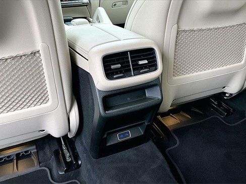 Used 2025 Mercedes-Benz GLE 350 4MATIC image 13