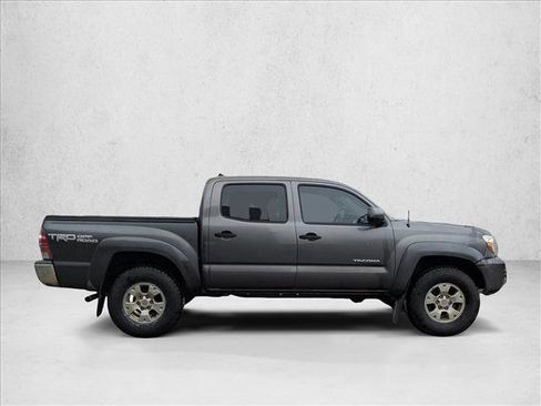 Used 2015 Toyota Tacoma 4x4 Double Cab image 4