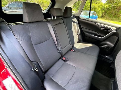 Used 2024 Toyota RAV4 LE AWD/4WD image 37