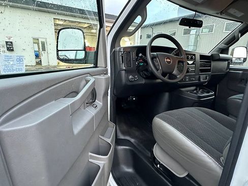 Used 2025 GMC Savana 2500 w/ Driver Convenience Package RWD image 19