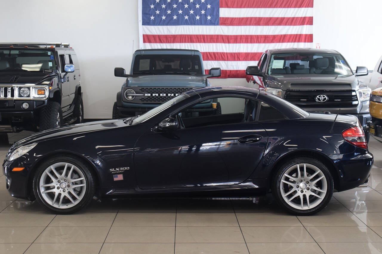 Used 2009 Mercedes-Benz SLK 300 image 5