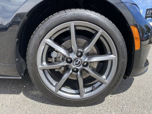 Used 2020 MAZDA MX-5 Miata RF Grand Touring RWD image 6