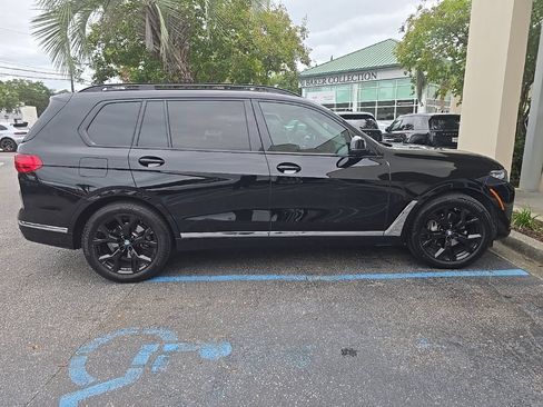 Used 2022 BMW X7 xDrive40i w/ Luxury Seating Package AWD/4WD image 3