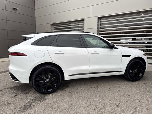 Used 2025 Jaguar F-PACE R-Dynamic S image 7