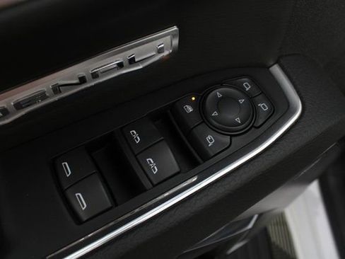 Used 2023 GMC Sierra 1500 Denali w/ Denali Reserve Package image 18