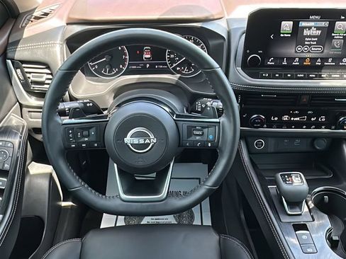 Used 2023 Nissan Rogue SL w/ SL Premium Package AWD/4WD image 17