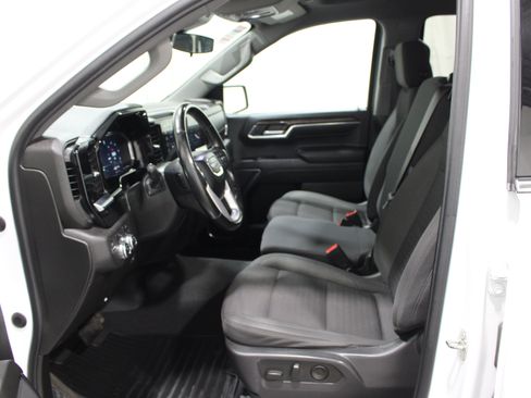 Used 2023 GMC Sierra 1500 SLE AWD/4WD image 3