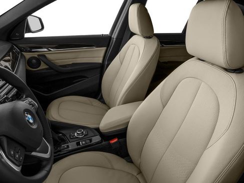 Used 2017 BMW X1 xDrive28i AWD/4WD image 12