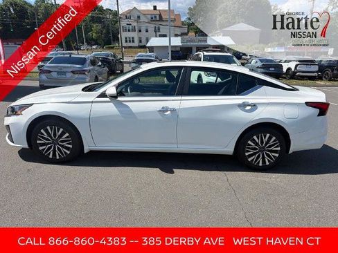Certified 2023 Nissan Altima 2.5 SV w/ SV Premium Package AWD/4WD image 5
