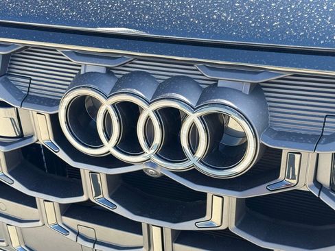 New 2026 Audi SQ7 Prestige image 7