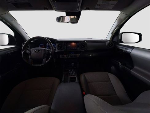 Used 2022 Toyota Tacoma SR image 9