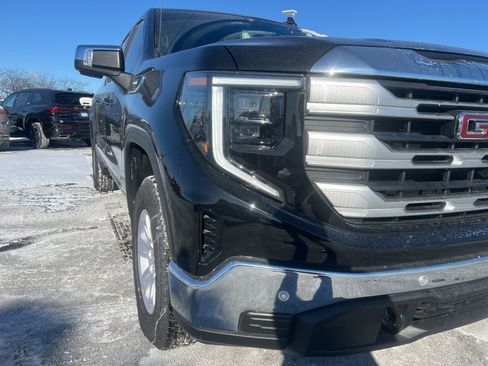 New 2026 GMC Sierra 1500 SLE w/ Preferred Package AWD/4WD image 2
