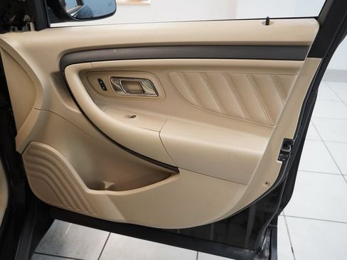 Used 2013 Ford Taurus SEL FWD image 31
