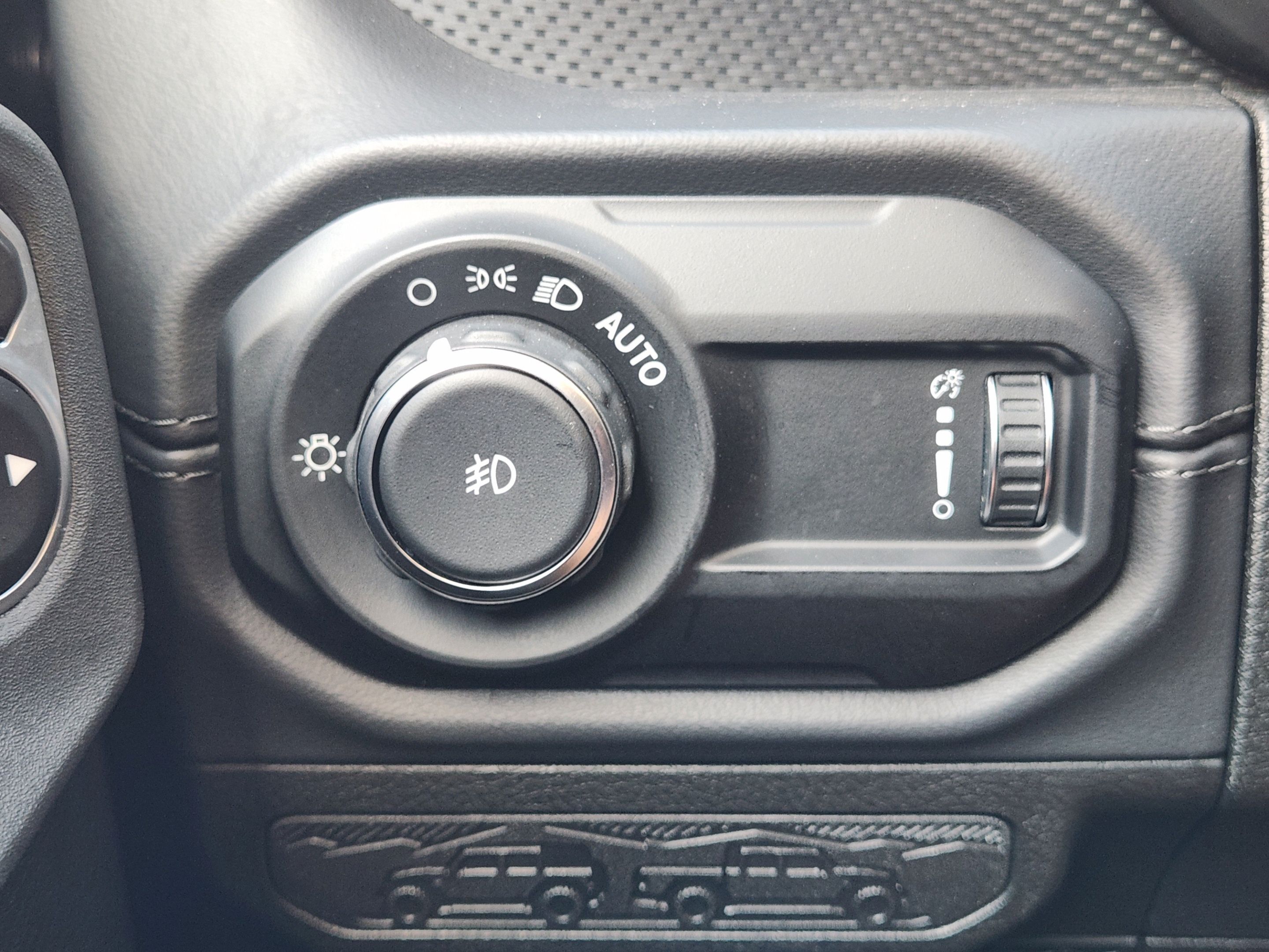 Used 2026 Jeep Wrangler Unlimited Rubicon AWD/4WD image 18