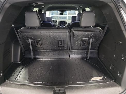 Used 2023 Chevrolet Traverse LT w/ LPO, Floor Liner Package image 18