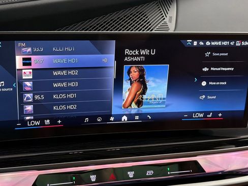 Used 2026 BMW i7 xDrive60 w/ M Sport Package RWD image 21