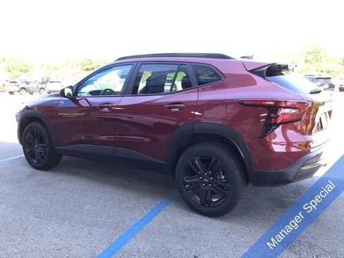 Used 2024 Chevrolet Trax ACTIV w/ Driver Confidence Package FWD image 11