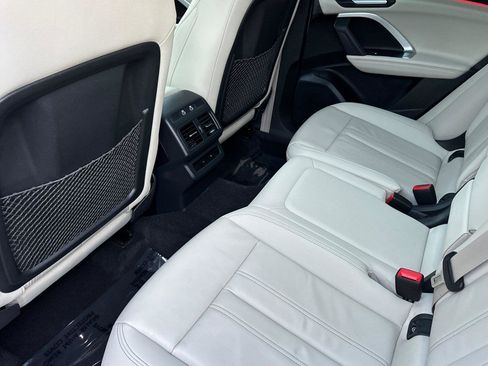Used 2025 Audi Q5 Premium w/ 19" Wheel Package image 11