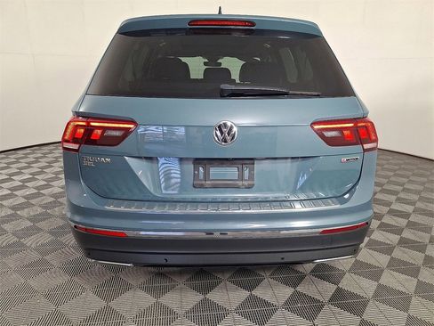 Used 2020 Volkswagen Tiguan SEL w/ 3rd Row Seat Package image 9