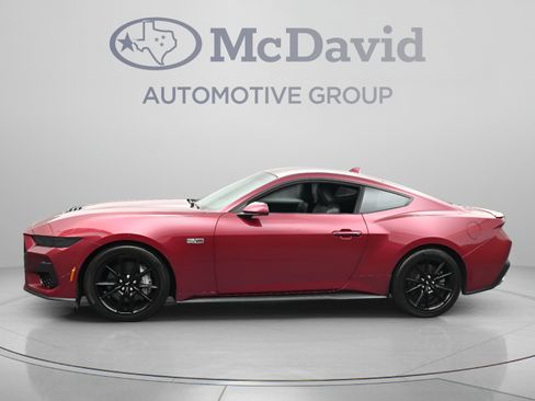 Used 2025 Ford Mustang GT Premium RWD image 5