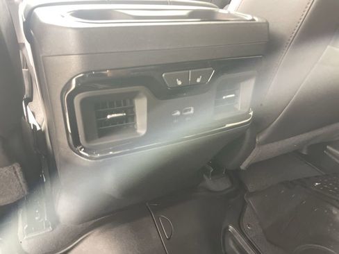 Used 2025 GMC Sierra 1500 AT4 w/ Technology Package image 21