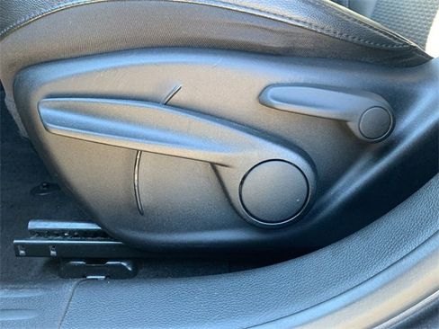 Used 2024 Jeep Compass Latitude image 19