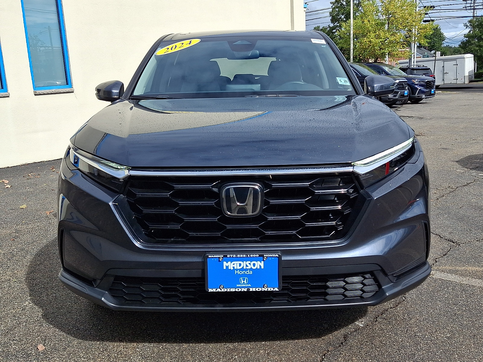 Used 2024 Honda CR-V EX image 2