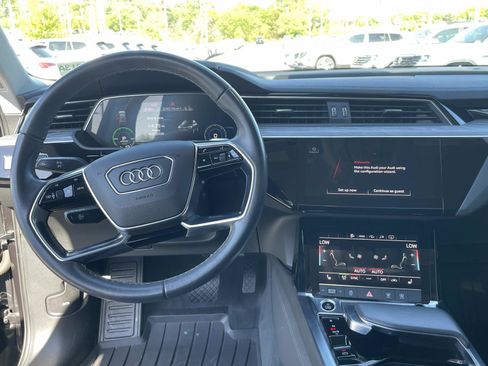 Used 2021 Audi e-tron Premium AWD/4WD image 15