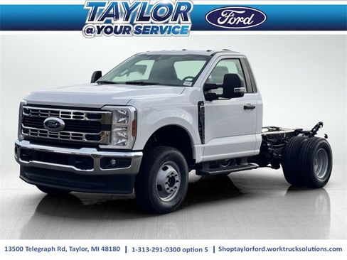 New 2025 Ford F350 XL w/ XL Chrome Package image 1