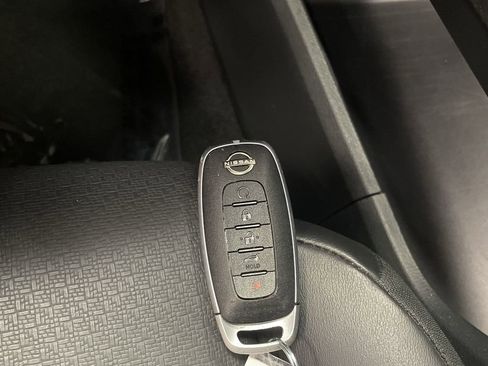 Used 2023 Nissan Rogue SV w/ SV Premium B Package image 28