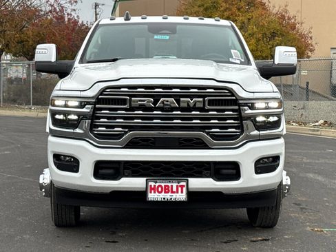 New 2026 RAM 3500 Limited image 8