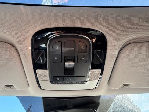 Used 2021 Hyundai Palisade SEL w/ Premium Package AWD/4WD image 19