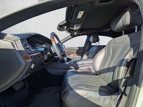 Used 2015 Mercedes-Benz S 550 Sedan image 13