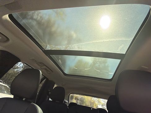 Certified 2025 Volvo XC90 B5 Core image 29