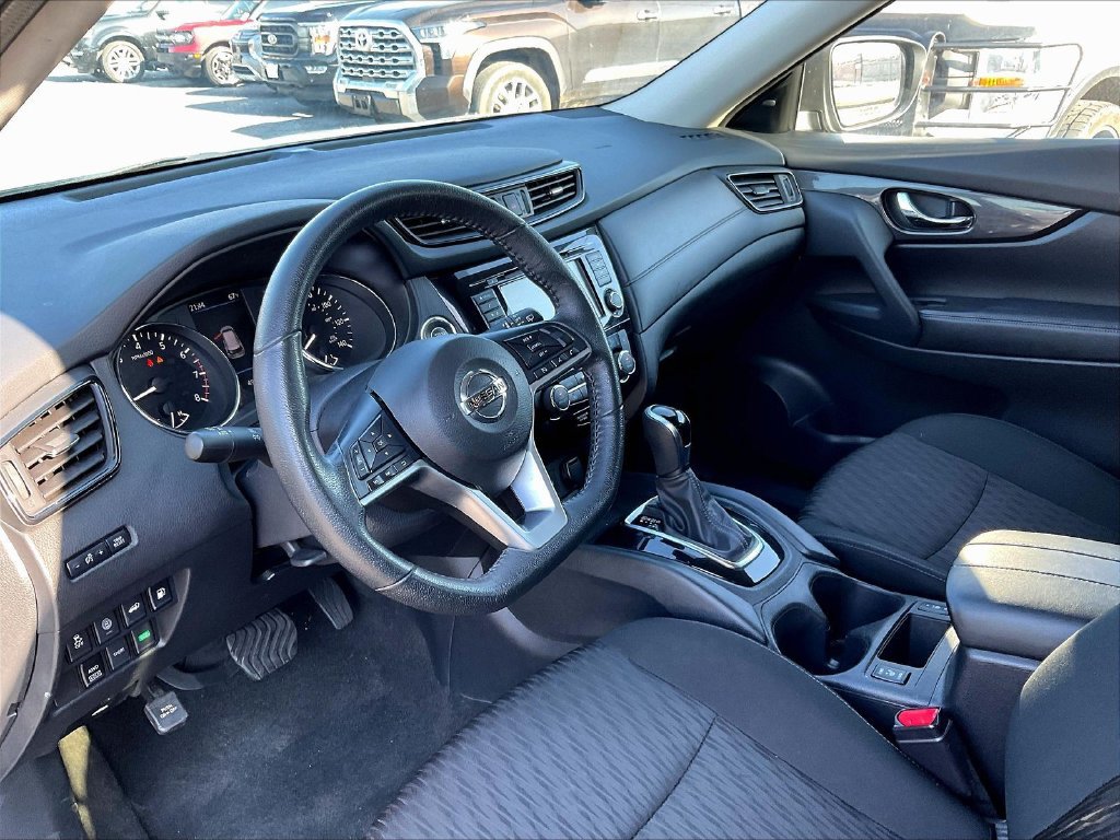 Used 2020 Nissan Rogue SV AWD/4WD image 5